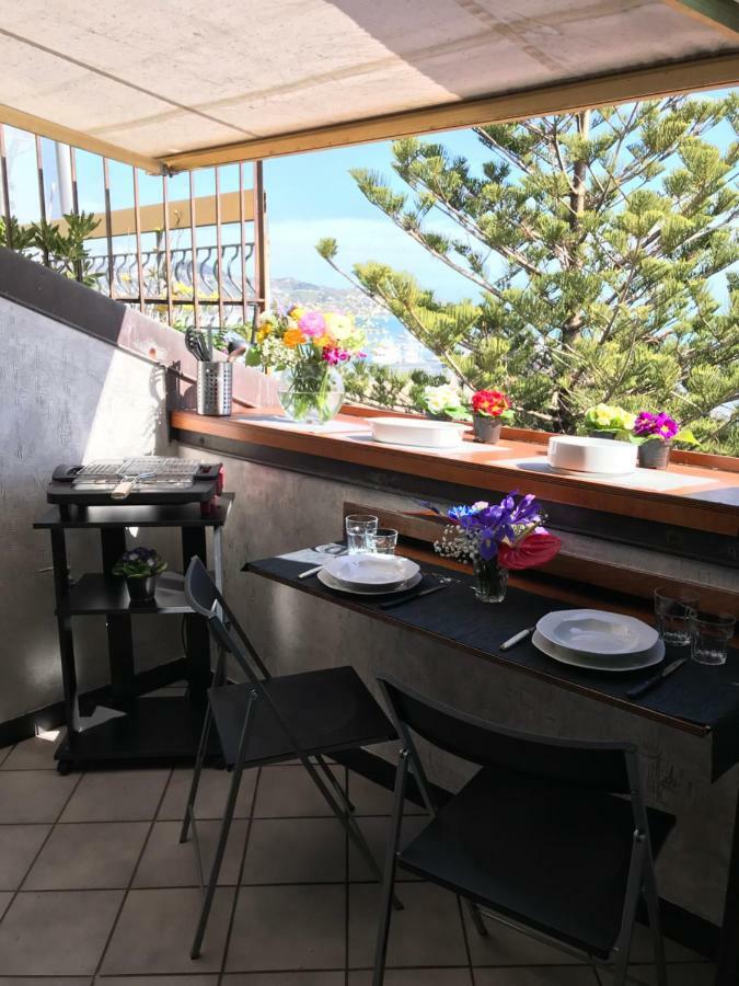 Mansarda Luminosa In Centro Sul Mare - Attic By Sea Appartement San Remo Buitenkant foto