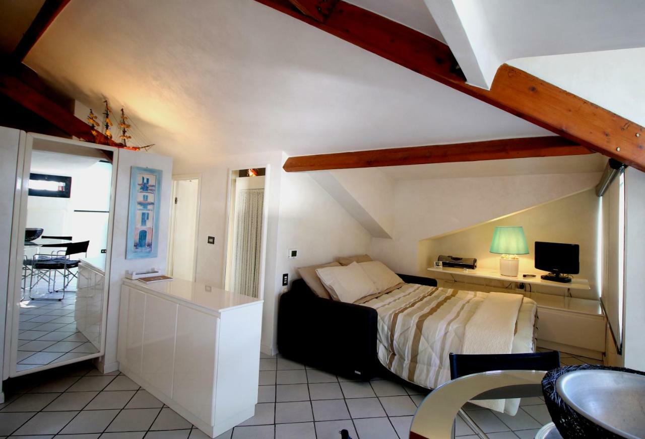 Mansarda Luminosa In Centro Sul Mare - Attic By Sea Appartement San Remo Buitenkant foto